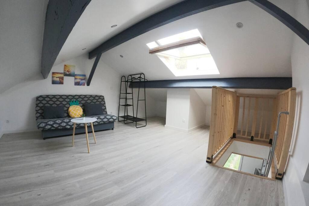 Atypique T1 Duplex - Wifi .Parking .Proche .Gare Apartment แซ็ง-ก็องแต็ง ภายนอก รูปภาพ