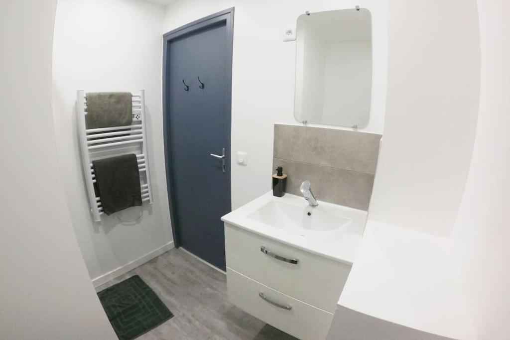 Atypique T1 Duplex - Wifi .Parking .Proche .Gare Apartment แซ็ง-ก็องแต็ง ภายนอก รูปภาพ